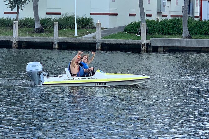 Mini Powerboat Rental - Navigating the Waterways