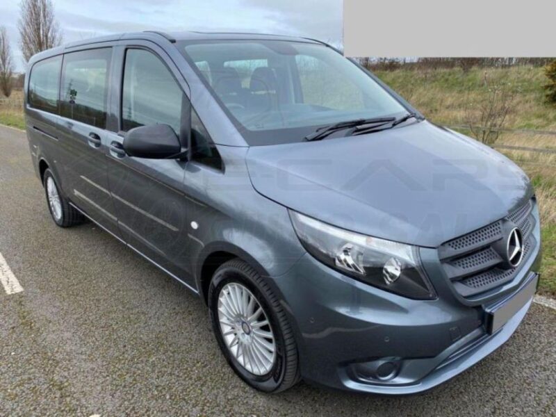 Mini Van: Transfers Between Keflavik Airport and Reykjavik - Child Seat Requirement
