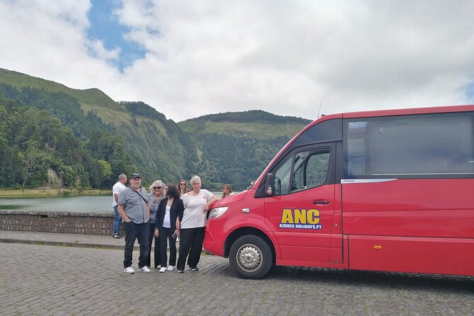 Minibus – Lake Tour – Sete Cidades / Lagoa Do Fogo – Full Day (Shared) - Meeting and Ending Point
