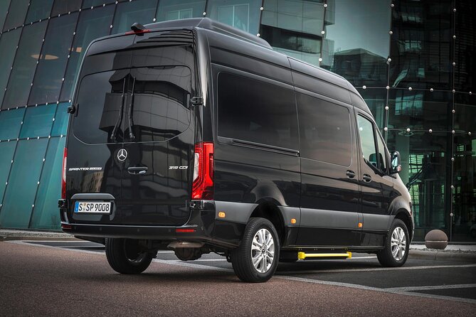 Minibus Private Transfer Philadelphia to Philadelphia Airport PHL - Pickup and Drop-off Arrangements