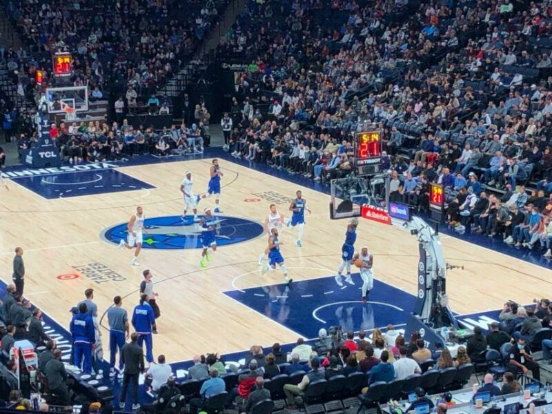 Minneapolis: Minnesota Timberwolves Basketball Game Ticket - What to Expect When You Attend a Timberwolves Game