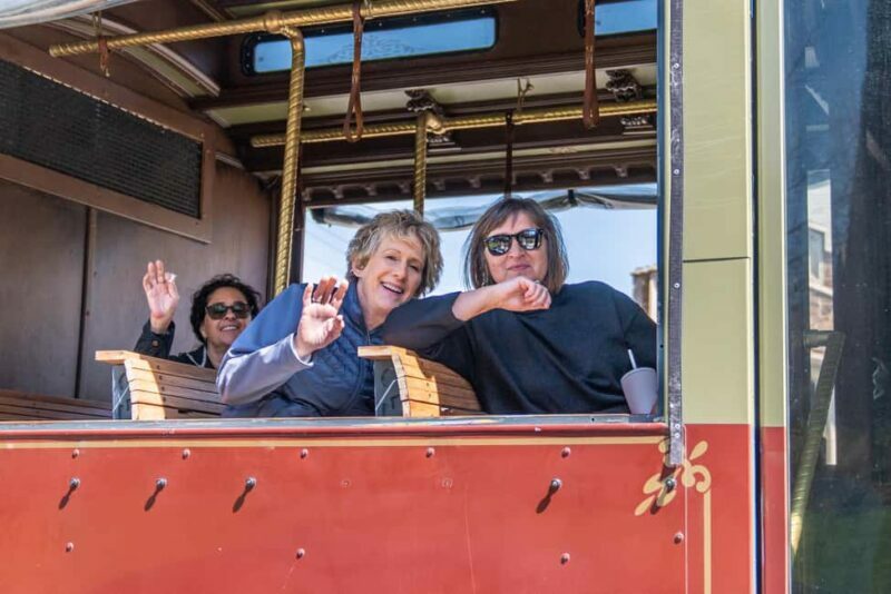 Minneapolis Narrated Sightseeing Scenic Tour - The Sum Up