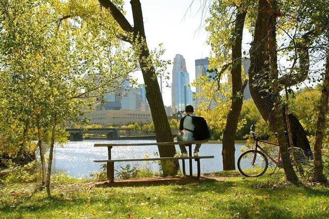 Minneapolis River Walk: A Self-Guided Audio Tour - Meeting and End Points