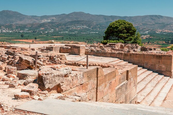 Minoan Luxuries: Ancient Palaces, Messara Wine Routes & Matala - Discovering Messara Wine Routes