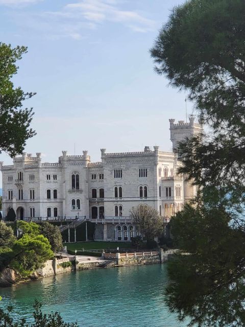 Miramare: the Most Romantic, Beautiful and Sad Castle. - Key Points
