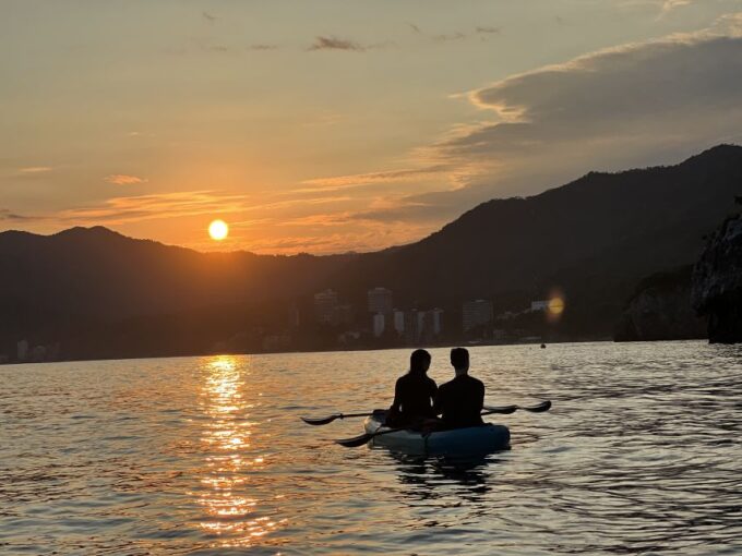 Mismaloya: The Arches Bioluminescent Waters Kayak & Cave Tour - Exploring the Bioluminescent Waters