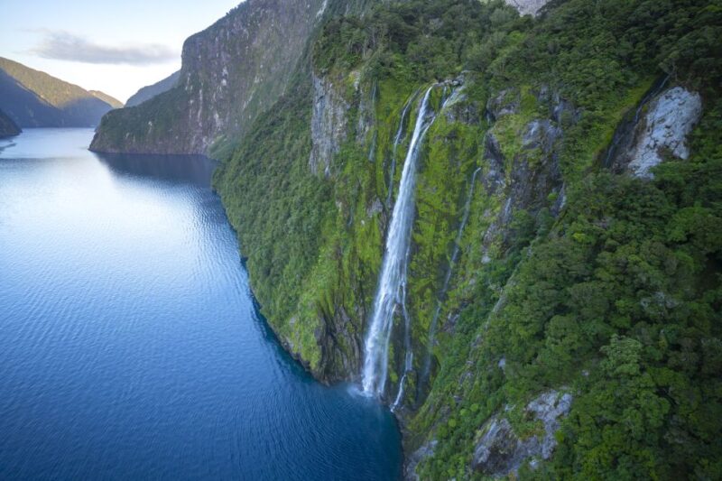 Mitre Peak | Helicopter Flight | Milford Helicopters - Flight Experience
