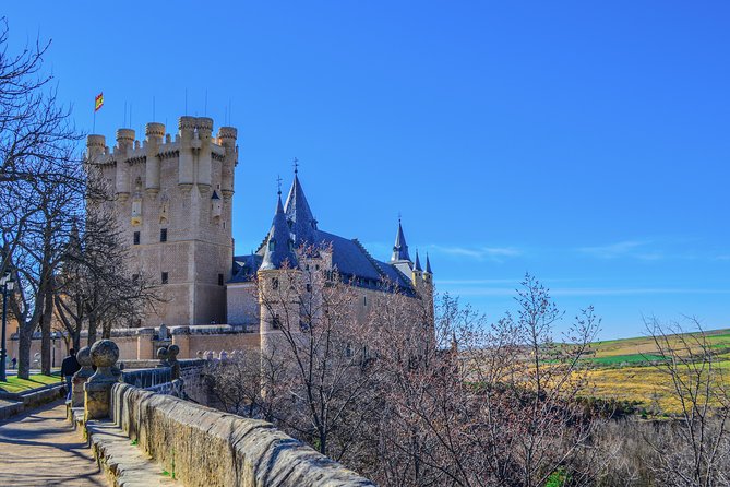 Mix & Save: Full Day Tour to Toledo and Segovia - Segovia Cathedral and Alcazar
