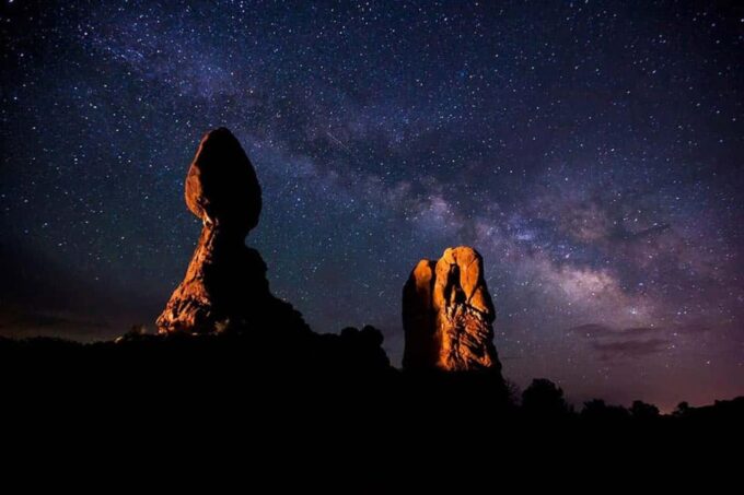 Moab: Arches National Park Morning Adventure Tour - Explore Iconic Arches