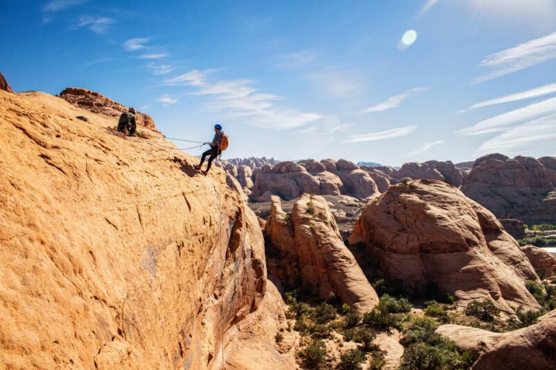 Moab: Bow and Arrow Canyon Canyoneering Excursion - Descending the Rappels