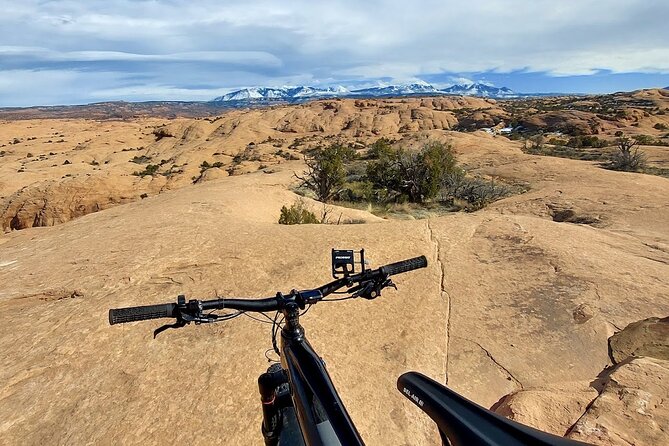 Moab Extreme E-MTB - Included Equipment and Gear