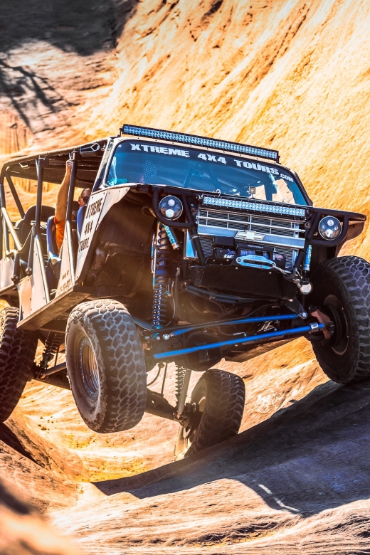 Moab: Hells Revenge & Fins N Things Trail Off-Roading Tour - Experience Highlights