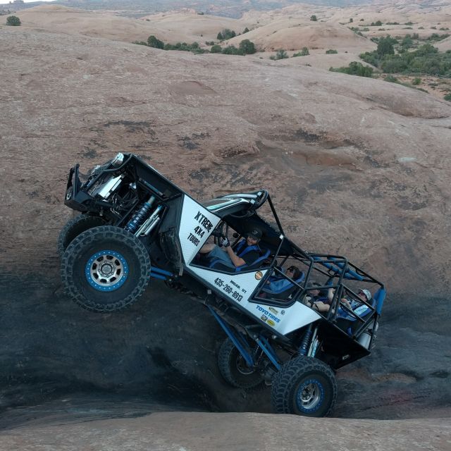 Moab: Hells Revenge & Fins N Things Trail Off-Roading Tour - Included Amenities