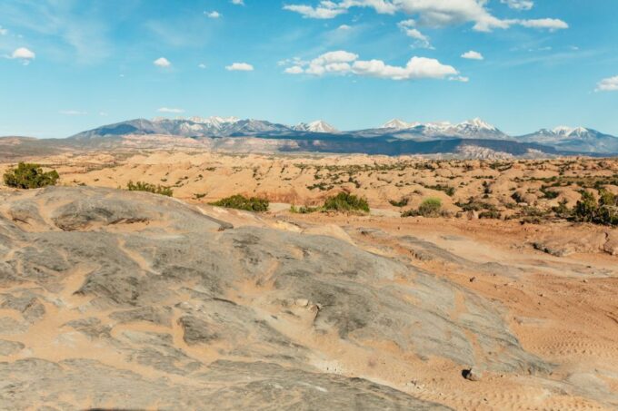 Moab: Hells Revenge Trail Off-Roading Adventure - Participant Requirements and Restrictions