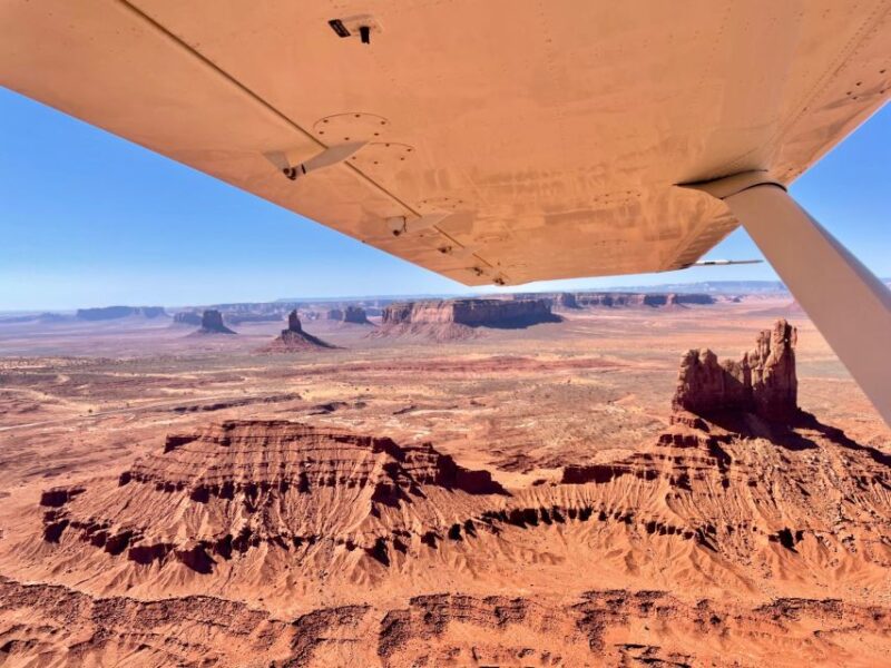 Moab: Monument Valley & Canyonlands Airplane Combo Tour - Meeting Point