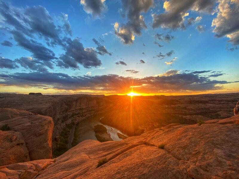 Moab: Off-Road Hells Revenge Trail Private Jeep Tour - Scenic Views and Sights