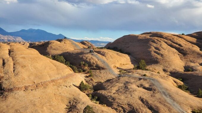 Moab: Self-Drive 2.5-Hour Hells Revenge 4x4 Guided Tour - Family-Friendly