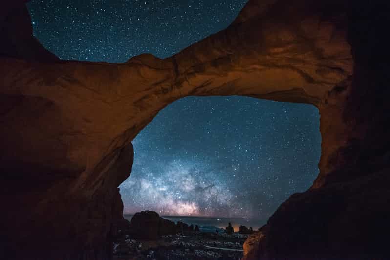 Moab: The Windows Astro-Photography and Stargazing Hike - Visiting the Windows and Turret Arch