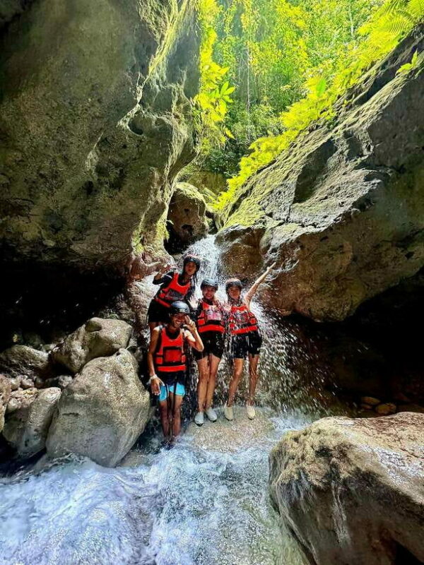 Moalboal: Kawasan Canyoneering with Lunch & Free Transfers - The Lunch Break: Savoring Cebu’s Flavors
