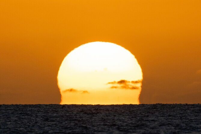 Moanas Luxury semi-private Sunset Cruise on Nalu - Introduction