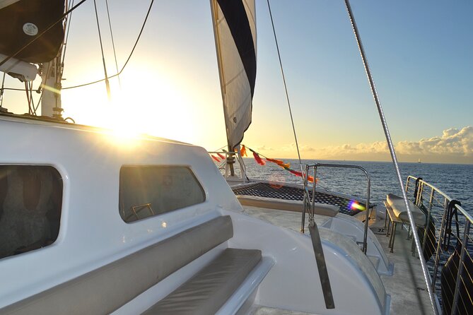 Moana'S Sunset Cocktail Sail Along Oahus Waikiki Coast - Booking and Cancellation Policy