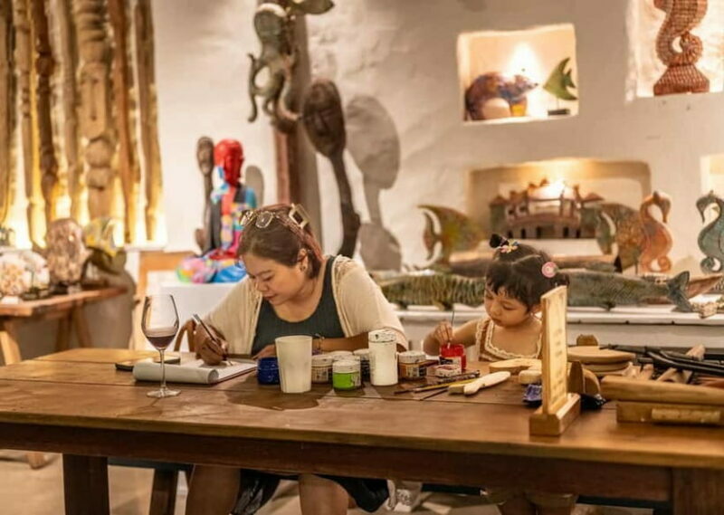 Moc Thon Woodtales - Wood Carving in a Hanoi Hidden Villa - A Calm Pause in Hanoi: What is Moc Thon Woodtales?