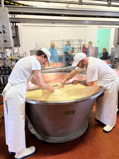 Modena: Parmesan, Balsamic Vinegar, Lambrusco + Light Lunch - Guided Wine Tasting