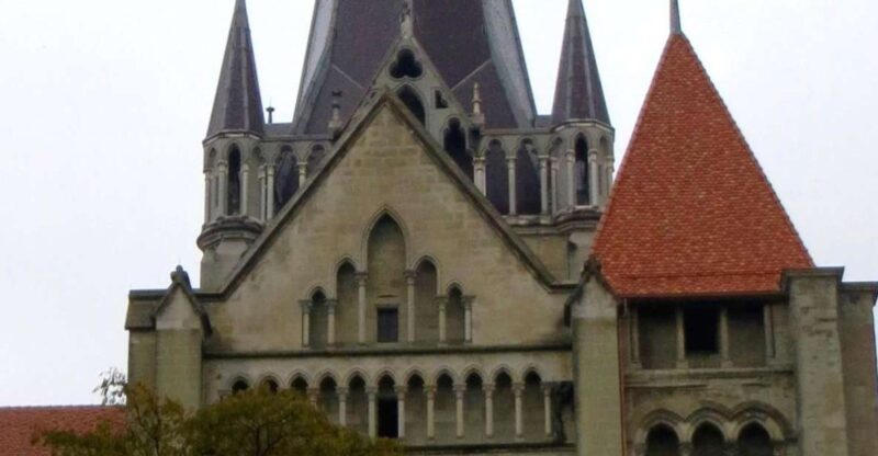 Modern Medeival Lausanne: A Self-Guided Audio Tour - Architectural Gems of the Medieval City