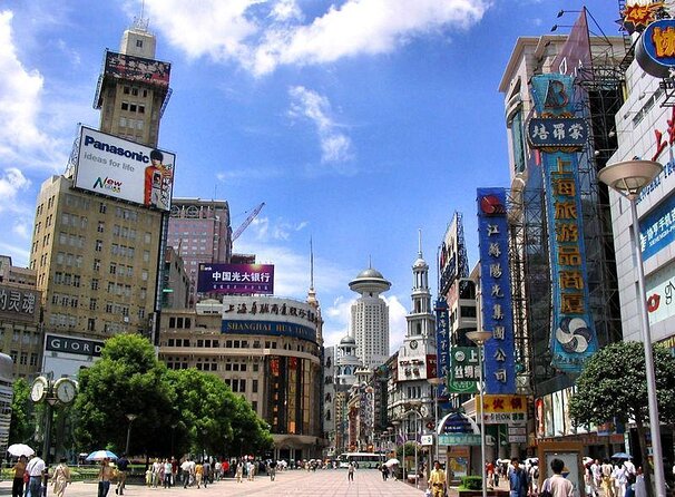 Modern Shanghai Half Day Private Walking Tour - Key Points