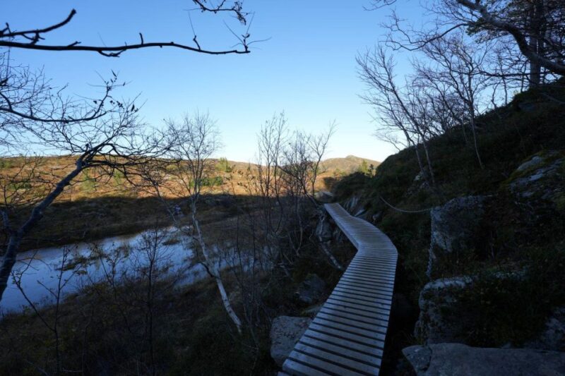 Molde - Guided Hike Along Mount Varden - Meeting Point and Logistics