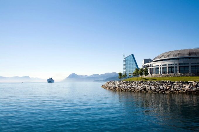 Molde - Guided Kayak Tour - About the Destination
