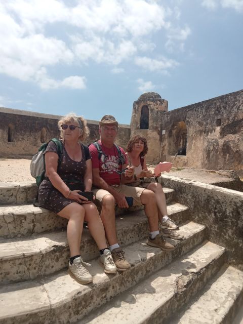 Mombasa City Tour,Fortjesus,Oldtown,Tusks and Spice Market. - Spice Market Visit