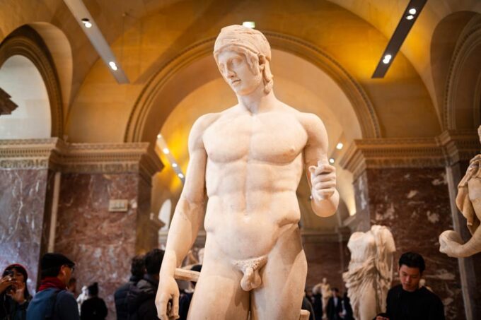 Mona Lisa & Treasures: 6-people Max Louvre Experience - Frequently Asked Questions