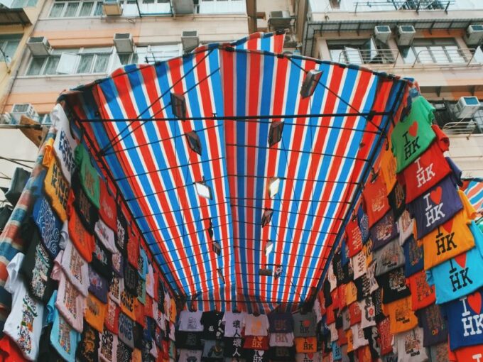 Mong Kok (Kowloon) Street Markets Private Walking Tour - Navigating Local Markets