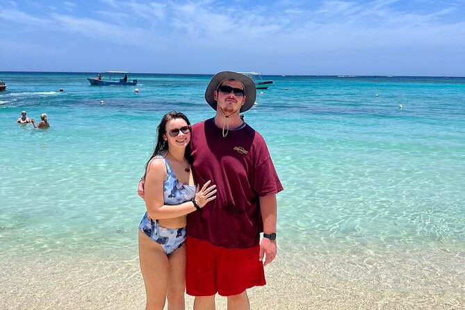 Monkey and Sloth, Chocolate Rum Tasting and Beach Break in Roatan - Booking Information