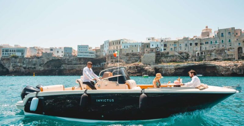 Monopoli: Private Sightseeing Speedboat Tour With Champagne - Amenities and Services