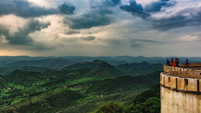 Monsoon Palace E-bike Trail - Visiting the Monsoon Palace