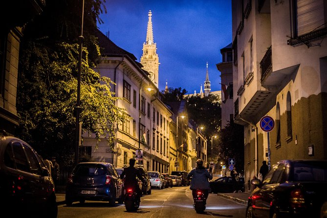 MonsteRoller E-Scooter Rental in Budapest - Weather and Weight Considerations