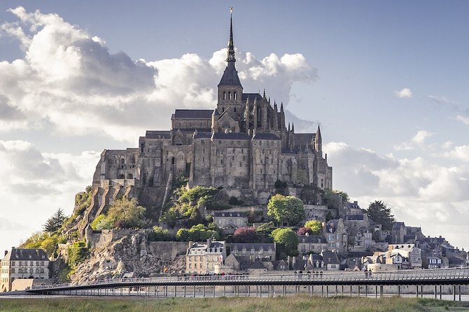 Mont Saint-Michel Abbey in the Middle Ages: A Self-Guided Audio Tour - Navigating the Abbeys Architecture
