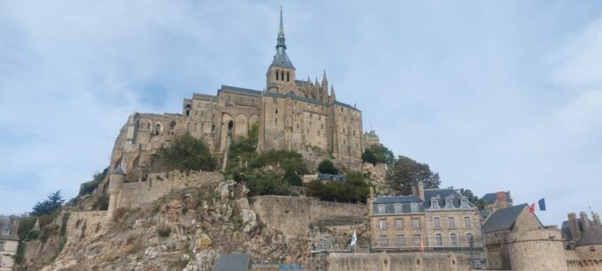 Mont Saint-Michel - Day Trip Luxury Van 7 Persons From Paris - Customer Reviews