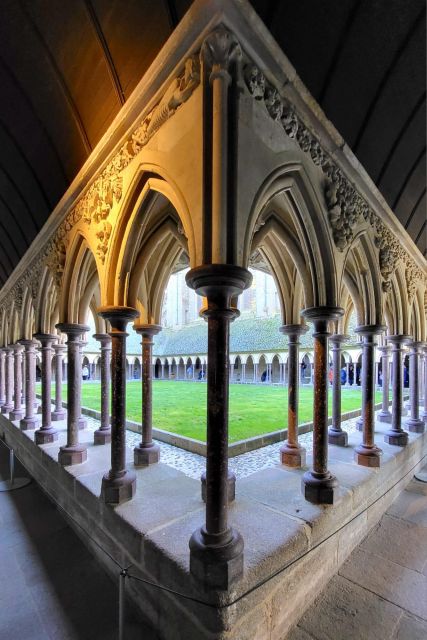 Mont Saint Michel : Full Day Private Guided Tour From Paris - Inclusions and Exclusions
