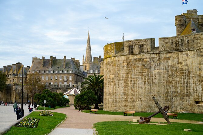 Mont Saint Michel, Saint Malo & Cancale 3 Days Tour From Paris - Inclusions