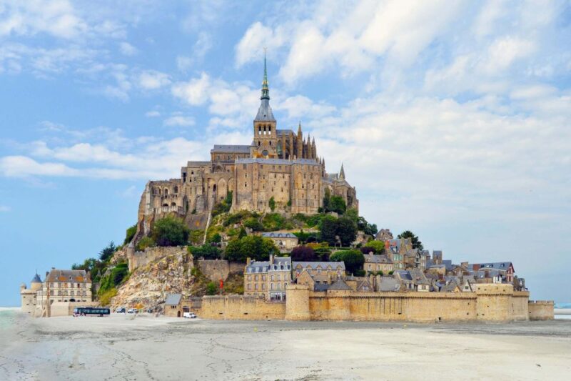 Mont Saint-Michel: Self-Guided Tour of the Island - Medieval Architecture