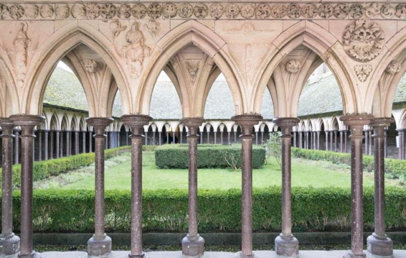 Mont-St-Michel: Small Group Guided Tour With Abbey Ticket - Tour Details and Duration