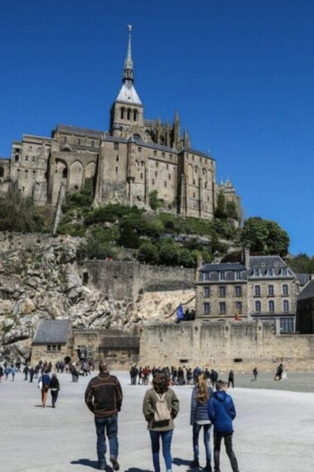 Mont-St-Michel: Small Group Guided Tour With Abbey Ticket - Suitability and Restrictions