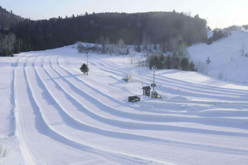 Mont-Tremblant: Snow Tubing with a Mechanical Lift - An Introduction to the Experience