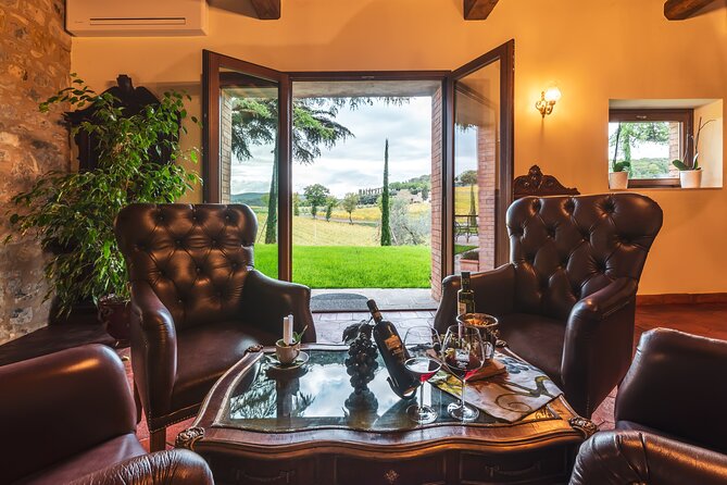 Montalcino: Cellar Tour, Brunello Tasting and Appetisers - Discovering the Paradiso Di Cacuci