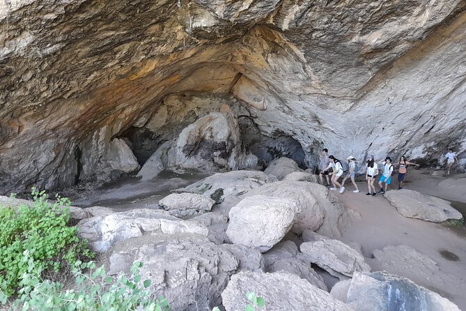 Montanejos: Do an Epic Hike and Swim in Thermal Waters - Panoramic Lookout Lunch