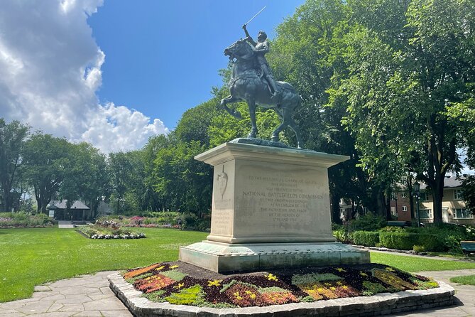 Montcalm & St. Jean Baptiste Districts Walking Tour (2.5h) - Exploring Montcalm District