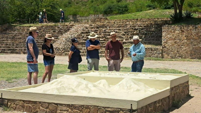 Monte Alban Walking Tour - The Experience of the Guided Tour
